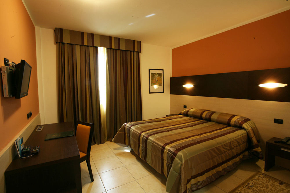 B&B Hotel Settimo Torinese Szoba fotó